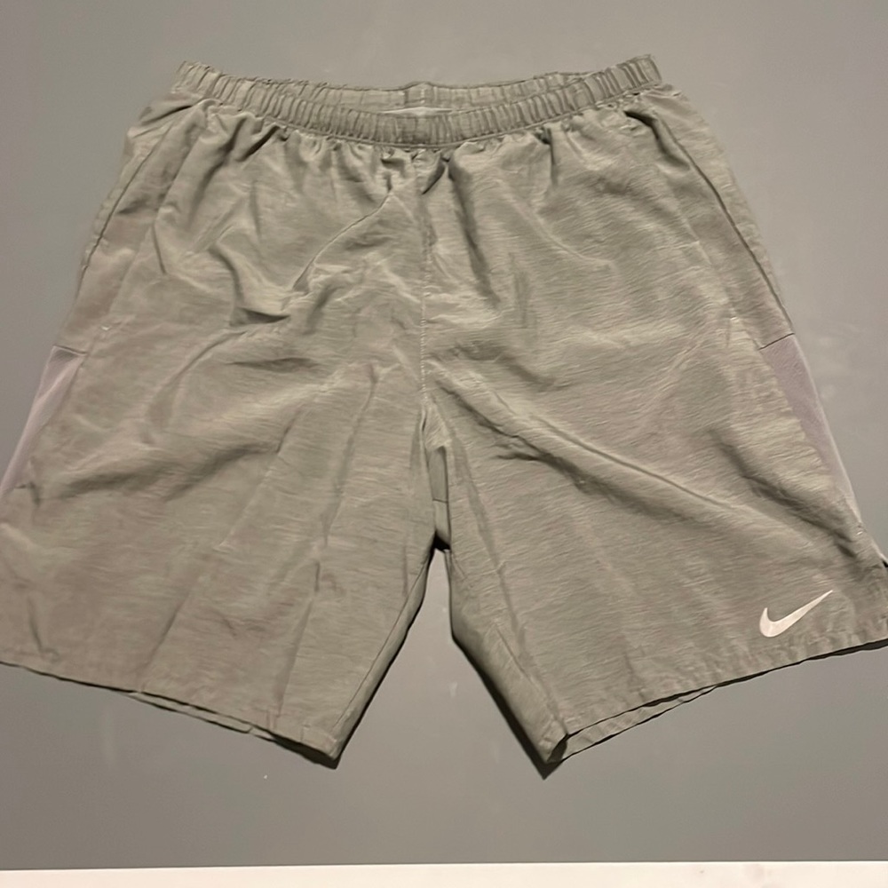 Nike Dri fit shorts, Men’s M